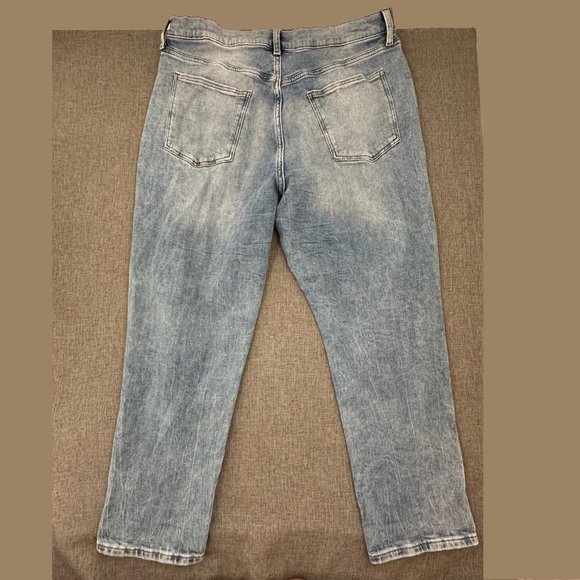 New! Arizona Curvy Mom Jeans High Rise‎ Ripped Distressed Tapered Leg Plus 21 - Picture 12 of 15